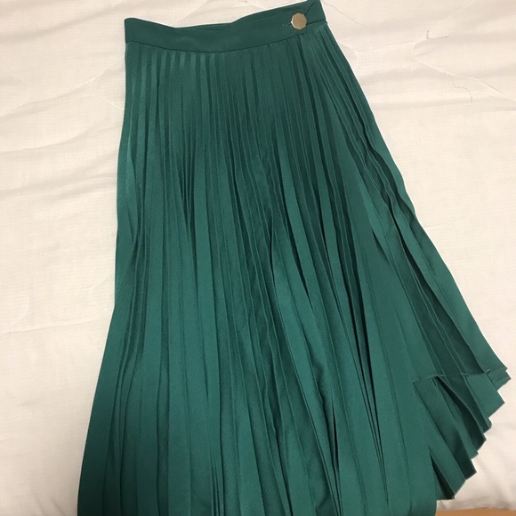 Sandro asymmetrical green midi skirt - Picture 3 of 3